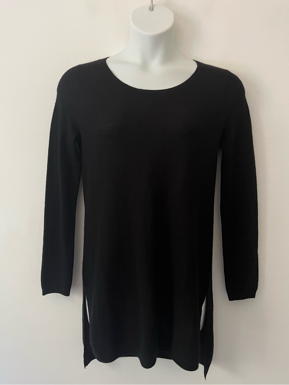 Neiman Marcus 100% Cashmere Tunic Sweater Long Lightweight Knit Slit Lagenlook M